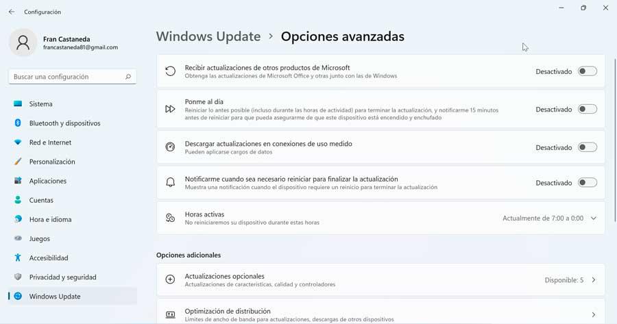 Windows 11 opciones avanzadas de actualización