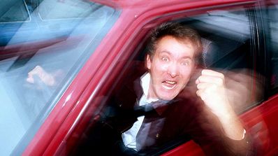 Enfadado al volante