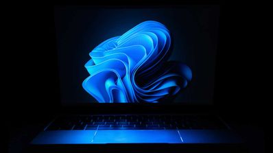 Portátil Windows 11 oscuro
