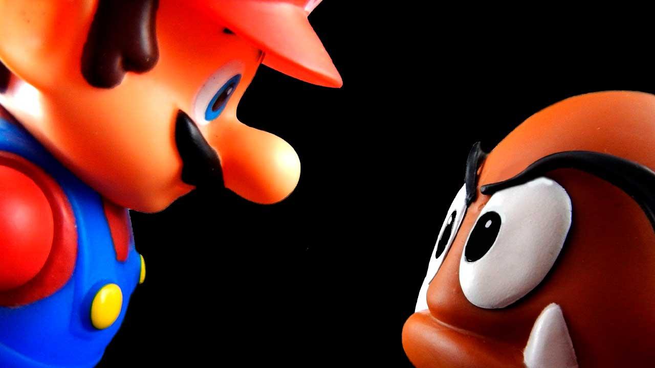 Mario vs Goomba