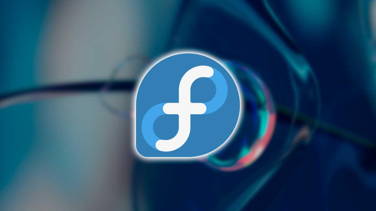 Fedora 34 - Fondo y logotipo