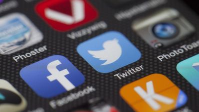 icono de twitter en un móvil