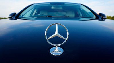 Insignia Mercedes-Benz
