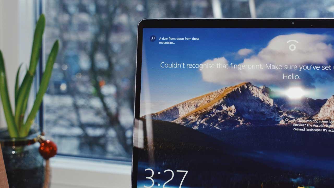 Windows 10 Lock Screen