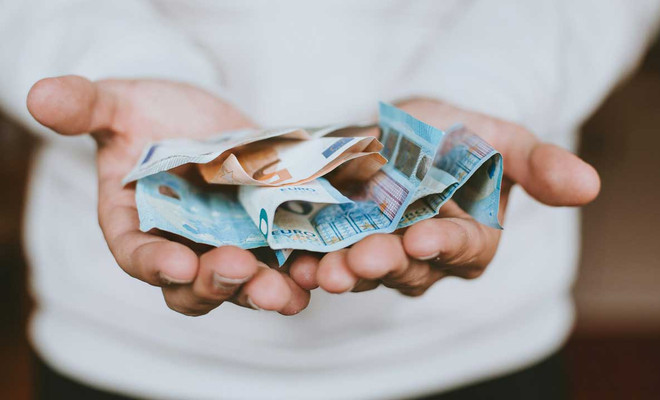 pagar euros renta