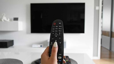 television mando