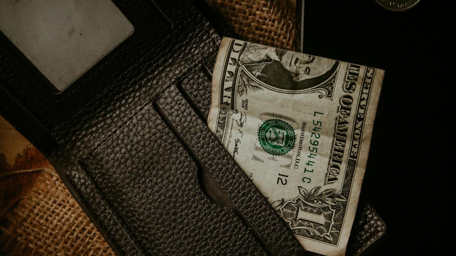 ¿Aún no te ha devuelto Hacienda el dinero de la Renta? Averigua si todo ...