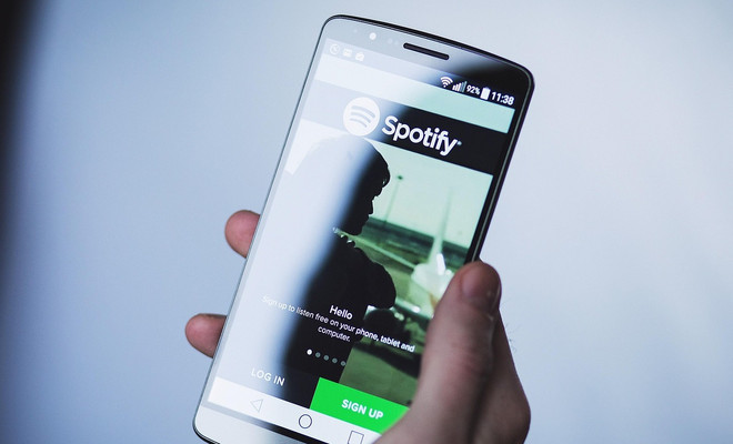 Movil con spotify