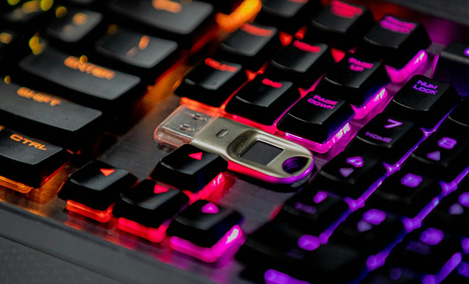 Teclado y llave de seguridad