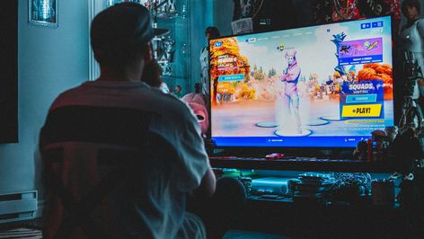 pantalla con fortnite