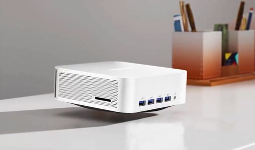 Mini PC en oferta en Amazon flotando.