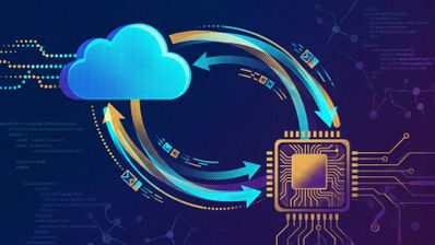 Ilustración conceptual de un flujo de datos circular entre una nube y un procesador sobre un fondo con código de programación.